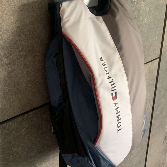 Tommy Hilfiger Laptop Backpack L size - Picture 3 of 7